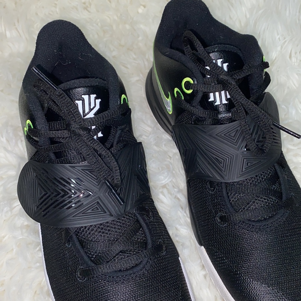 Nike Kyrie Flytrap 3 Basketball Sz 8 - Picture 7 of 14